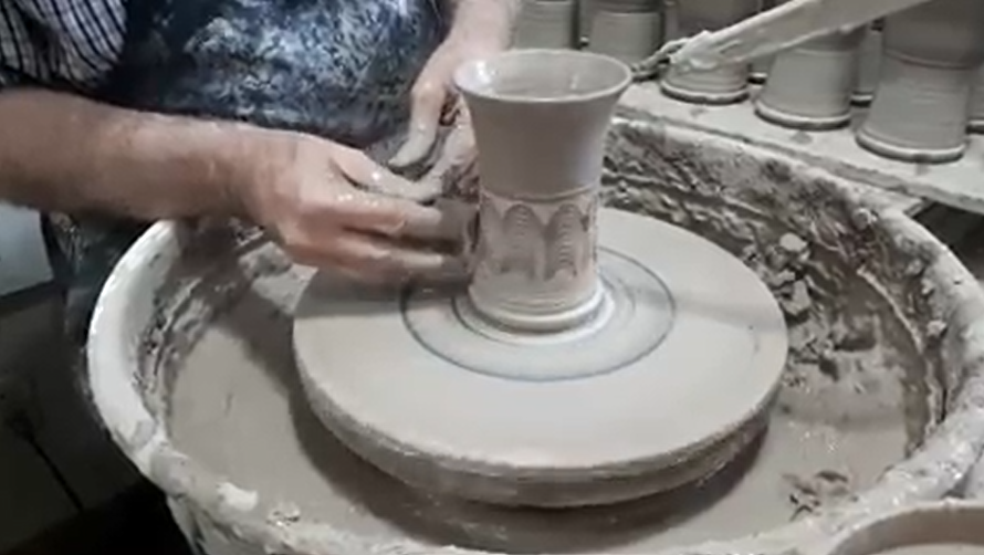 Throwing a Large Mug Donn Zver School of Pottery